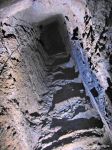 Вертикальная шахта лифта, видна только четвёртая часть