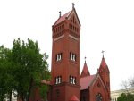 Некий Костел на одной из центральных площадей города.